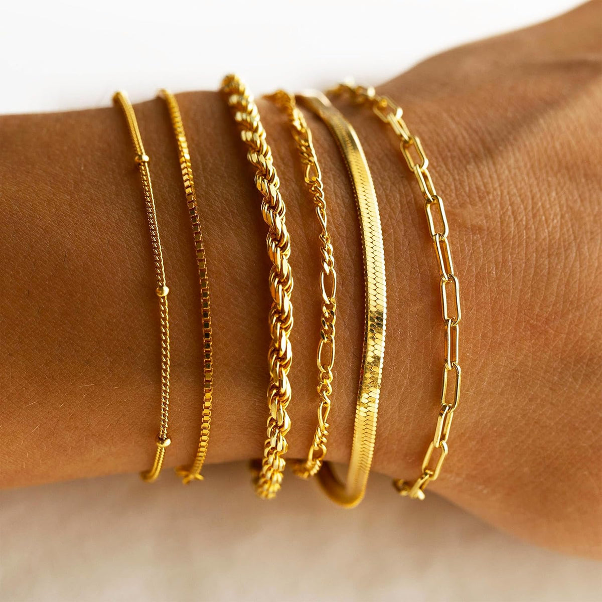 Dainty Gold Bracelet Set